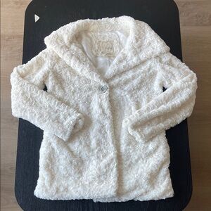 Daytrip Ivory Faux Fur Short coat